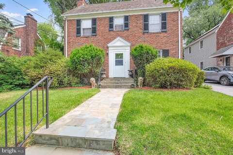 4520 MIDDLETON LANE, BETHESDA, MD 20814