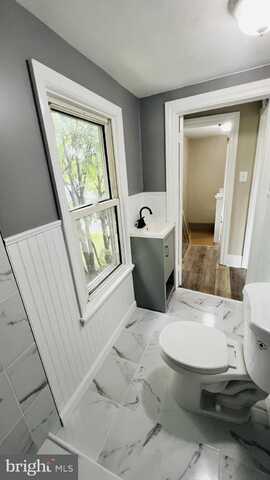 1105 N CHESTNUT STREET, PAULSBORO, NJ 08066