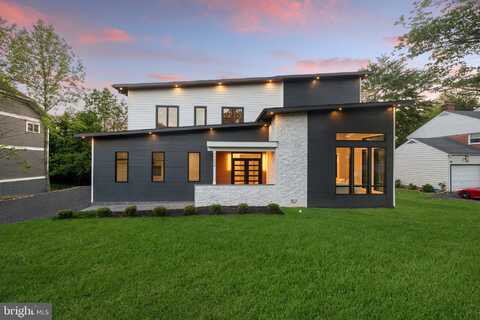 1052 BALLS HILL ROAD, MCLEAN, VA 22101