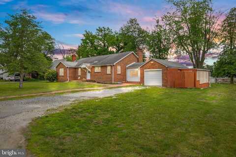 3 LAKESIDE LANE, CARNEYS POINT, NJ 08069