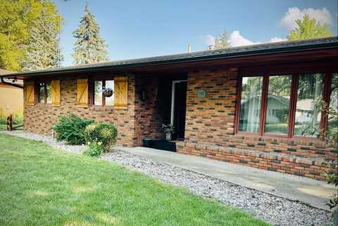 708 White Post Dr., Webster City, IA 50595