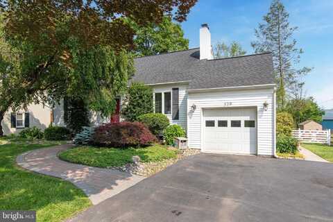 329 CLEAR SPRING ROAD, LANSDALE, PA 19446