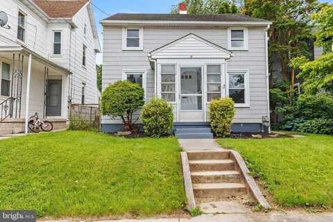 537 BAER AVENUE, HANOVER, PA 17331