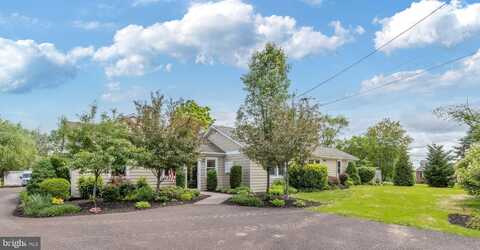 1104 N PLEASANTVIEW ROAD, POTTSTOWN, PA 19464