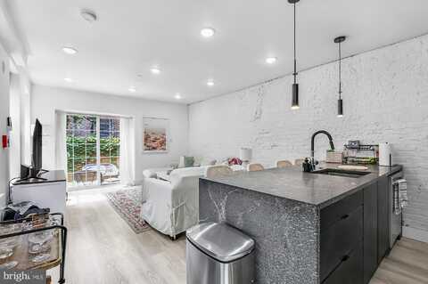 2132 PINE STREET, PHILADELPHIA, PA 19103