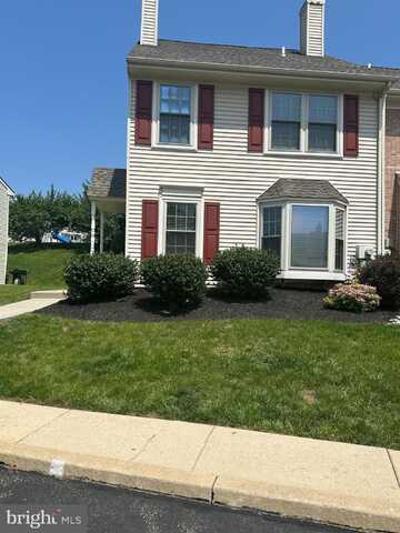 1053 MAPLE GLEN CIRCLE, POTTSTOWN, PA 19464