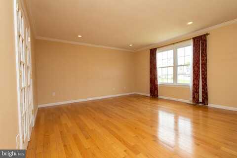 231 ROTH AVENUE, TANEYTOWN, MD 21787