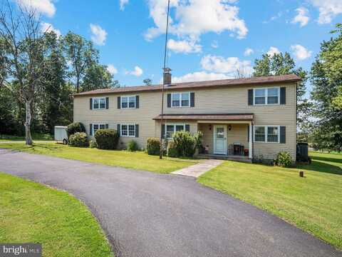 588 SWAMP PICNIC ROAD, GILBERTSVILLE, PA 19525