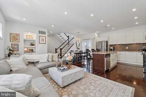 304 DUPONT STREET, PHILADELPHIA, PA 19128