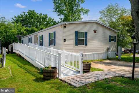 302 BERTS DR, LOTHIAN, MD 20711