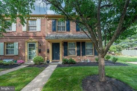 27 ROBODA BOULEVARD, ROYERSFORD, PA 19468