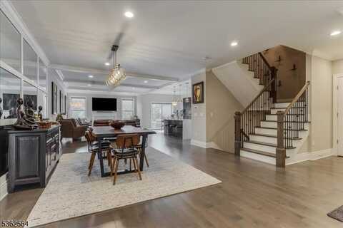 302 Tiffany Way, Watchung, NJ 07069