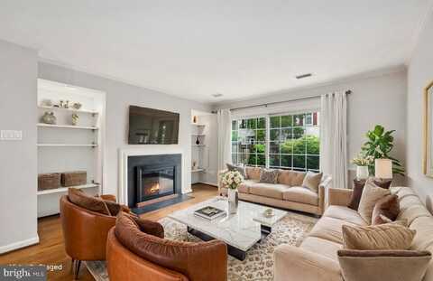 416 W GLEBE RD, ALEXANDRIA, VA 22305