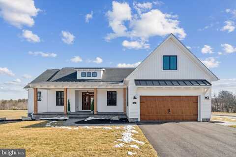 121 FLINT DRIVE, HANOVER, PA 17331
