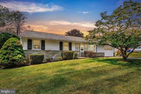 321 E CHARLOTTE STREET, MILLERSVILLE, PA 17551
