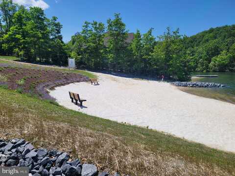 519 SLEIGH DR, CROSS JUNCTION, VA 22625