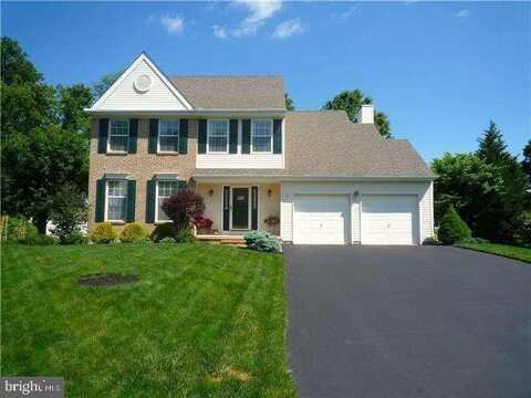 8 SPUR RIDGE COURT, NEWARK, DE 19702