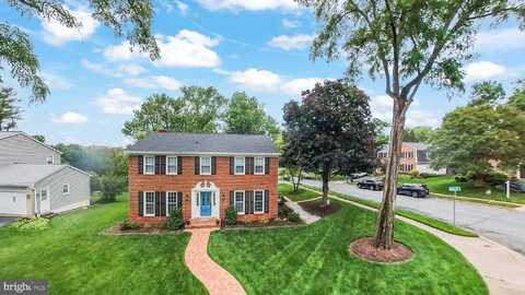 200 PARIS COURT SW, VIENNA, VA 22180