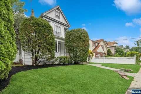 70 Highwood Avenue, Englewood, NJ 07631