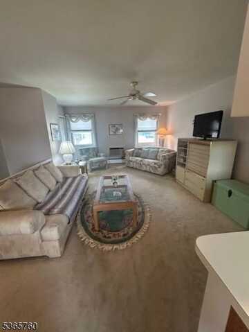 63 Roseland Ave, Caldwell, NJ 07006