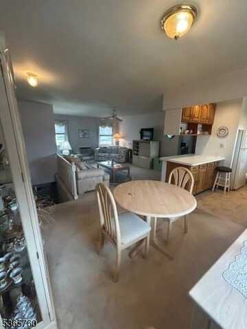 63 Roseland Ave, Caldwell, NJ 07006