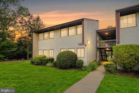 2 E AVON DRIVE, HIGHTSTOWN, NJ 08520