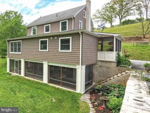 110 WOOLTOWN ROAD, WERNERSVILLE, PA 19565