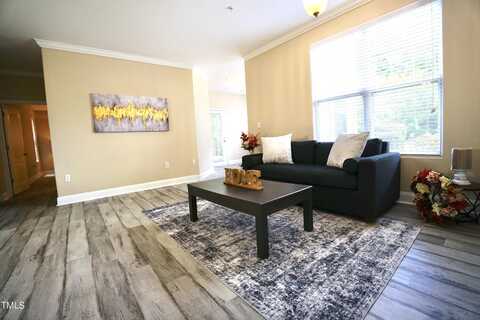 1912 Parkside Village Drive, Clayton, NC 27520