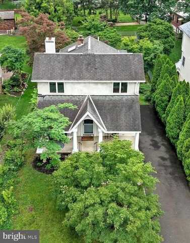 20 GROVE AVENUE, FLOURTOWN, PA 19031