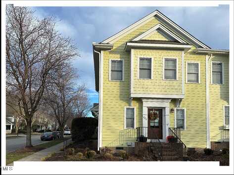 1020 Highgrove Drive, Chapel Hill, NC 27516
