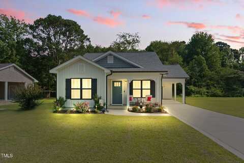 221 Moon Circle, Dunn, NC 28334