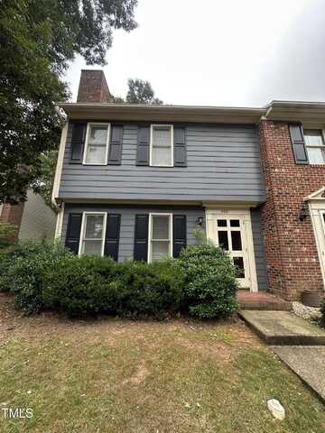 5621 Hamstead Crossing, Raleigh, NC 27612
