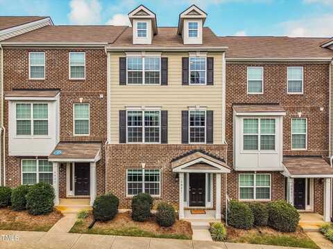 6027 Kentworth Drive. Drive, Holly Springs, NC 27540
