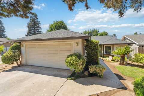 1059 Fallbrook Avenue E, Fresno, CA 93720