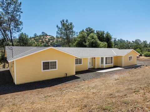 42707 Deep Forest Drive, Coarsegold, CA 93614