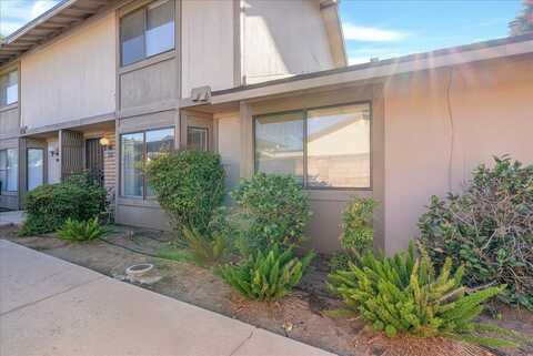 4676 Alamos Avenue E, Fresno, CA 93726