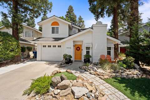 9938 Canyon Creek Lane N, Fresno, CA 93730