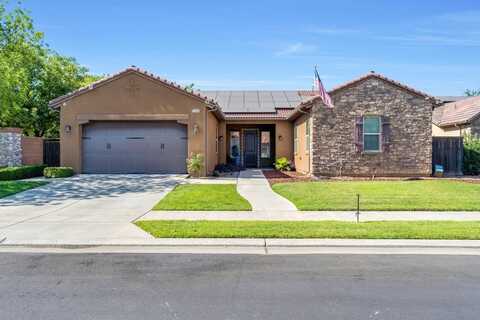 3309 Beverly Avenue, Clovis, CA 93619