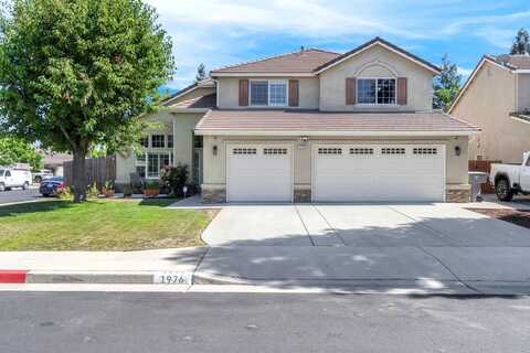 1976 Decatur Avenue, Clovis, CA 93611