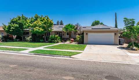 6052 Spalding Avenue N, Fresno, CA 93710