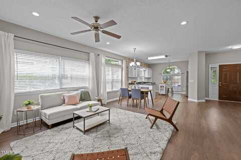 107 Covington Drive, Chapel Hill, NC 27514