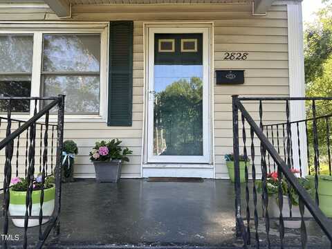 2828 Oberlin Road, Raleigh, NC 27608