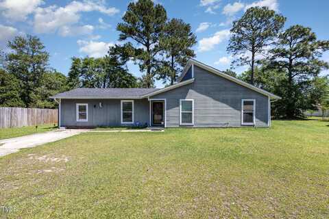 103 Angus Court, Spring Lake, NC 28390