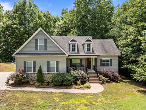 45 Chaucer Court W, Zebulon, NC 27597