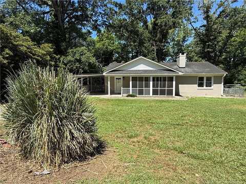 907 Evans Drive, Sanford, NC 27330
