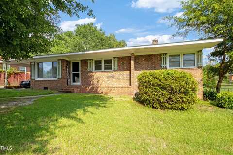 2037 Mango Circle, Fayetteville, NC 28304