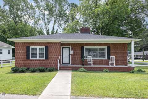 208 S College Avenue, Kenly, NC 27542
