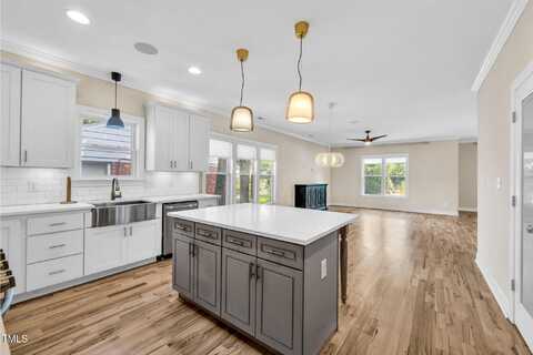 2210 Bedford Avenue, Raleigh, NC 27607