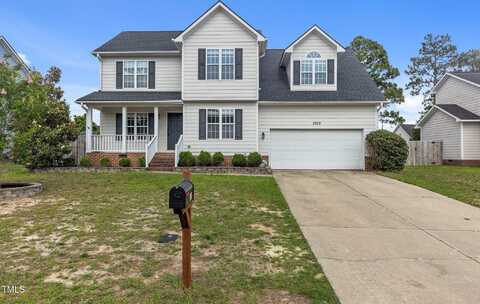 2929 Piney Mountain Drive, Hope Mills, NC 28348