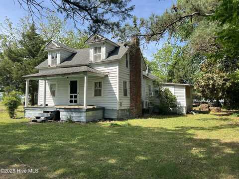 72 Academy Street, Swanquarter, NC 27885